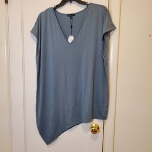 NWT Universal Standard Genevette v-neck top